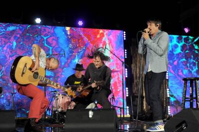 Red Hot Chili Peppers Get Their Star On Hollywood Walk Of Fame - etcanada.com - Hollywood - California - Chad - city Martinez