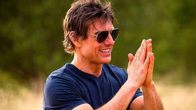 Tom Cruise, 59, Applauds Fans Singing Top Gun Theme He Looks Exactly The Same As In Film – Pics - hollywoodlife.com - South Africa - San Francisco