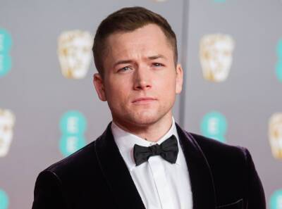Taron Egerton Faints On Stage During Opening Night Performance Of New Play Opposite Jonathan Bailey - etcanada.com - London
