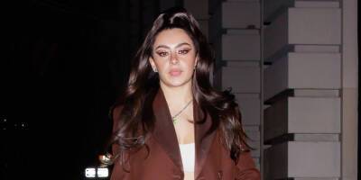 Charli XCX Heads Out in a Chic Pantsuit After 'SNL' Performance - www.justjared.com - New York