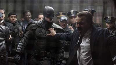 How ‘The Batman’ Cinematographer Greig Fraser Reinvented the Dark Knight’s Big Screen Presence - variety.com