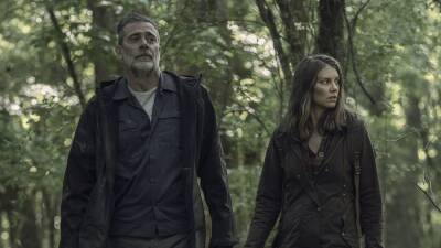 Lauren Cohan and Jeffrey Dean Morgan to Star in 'Walking Dead' Spinoff Series - www.etonline.com - New York - county Morgan - county Walker