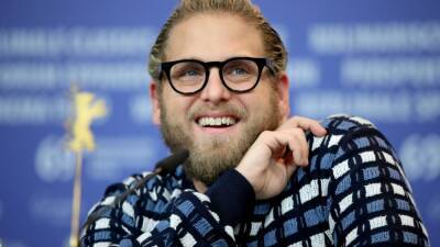 Jonah Hill Wants to Remake 'Twins' With Shaquille O'Neal -- Here's What the Basketball Legend Thinks - www.etonline.com - Los Angeles