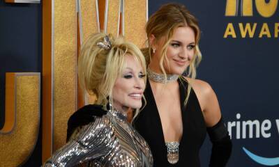 Dolly Parton and Kelsea Ballerini perform at the ACM Awards but fans all notice the same thing - hellomagazine.com - Las Vegas
