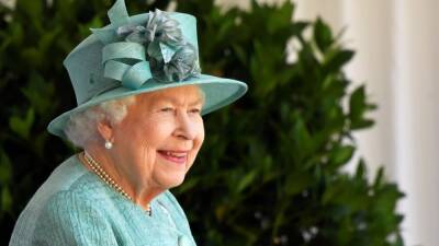 Why Queen Elizabeth Is Not Living at Buckingham Palace - www.etonline.com - Britain - Ukraine