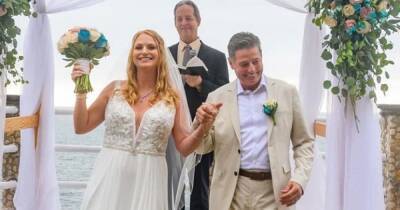 Vicki Gunvalson’s Ex Steve Lodge Is ‘Extremely Happy’ After Marrying Janis Carlson in Intimate Mexico Ceremony: Pics - www.usmagazine.com - Mexico - county Berkshire