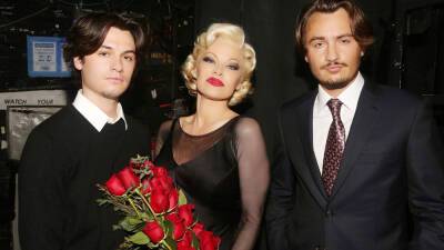 Pamela Anderson received support from her sons during her Broadway debut - www.foxnews.com - county Hart - city Chicago, county Hart