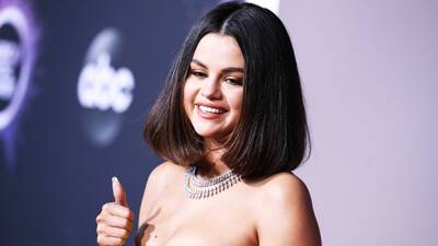 Selena Gomez Freaks Over Being Single In Her 30s In New TikTok: ‘I’m Okay With It Though’ - hollywoodlife.com - Los Angeles