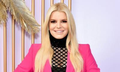 Jessica Simpson shares empowering message of self-love with fans after admitting to gaining and losing 100lbs - hellomagazine.com