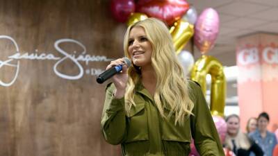 Jessica Simpson Says Her Daughter Maxwell Is Besties with Kim Kardashian's Daughter North West - www.glamour.com