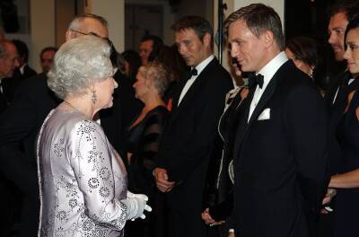Queen Elizabeth Didn’t Tell Her Family About James Bond Olympics Stunt - etcanada.com - Britain - Texas