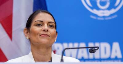 Priti Patel challenges opponents to come up with a better idea than her Rwanda policy for migrants - www.dailyrecord.co.uk - Britain - Rwanda