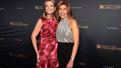 Hoda Kotb and Savannah Guthrie on Their Favorite Celeb Interview and If They Ever Wanted a Do-Over (Exclusive) - www.etonline.com - New York - county Guthrie
