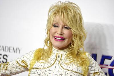 Dolly Parton recalls criticism over 'cheap' style: 'People wanted me to change' - www.foxnews.com - USA - New York - California - city Century, state California