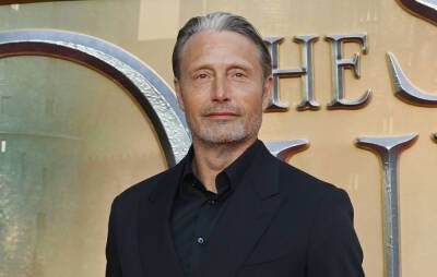 Mads Mikkelsen recalls “chaotic” Johnny Depp replacement process for ‘Fantastic Beasts’ - www.nme.com