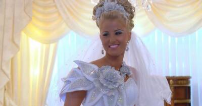 Teen bride marries cousin in huge ceremony attended by 73 best men - www.dailyrecord.co.uk - Britain - Ireland