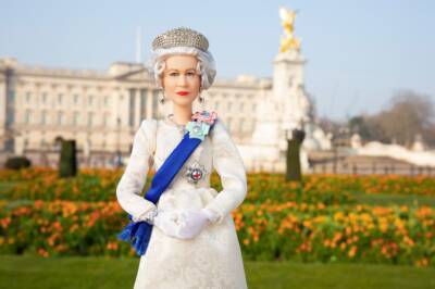 Mattel Releases Queen Elizabeth Barbie To Mark Her Historic Year - etcanada.com - Britain - city Sandringham