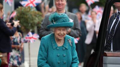 Queen Elizabeth poses with her ponies ahead of 96th birthday - www.foxnews.com - Britain - county Windsor