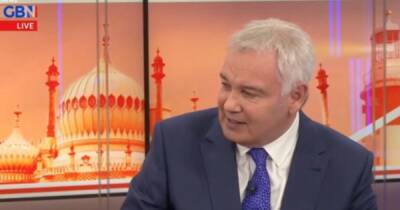 Eamonn Holmes slammed for Prince Harry comments saying to ‘throw him over balcony’ - www.ok.co.uk - USA