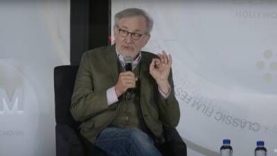 Steven Spielberg Explains at TCM Film Festival How ‘Close Encounters’ and His Parents’ Divorce Inspired ‘E.T.’ (Video) - thewrap.com