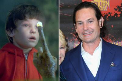 Here’s what Henry Thomas, the ‘E.T.’ kid, looks like now — 40 years later - nypost.com - New York