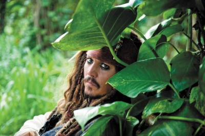 Johnny Depp: A Career In Photos From ‘Platoon’ to ‘Pirates’ And Beyond - deadline.com