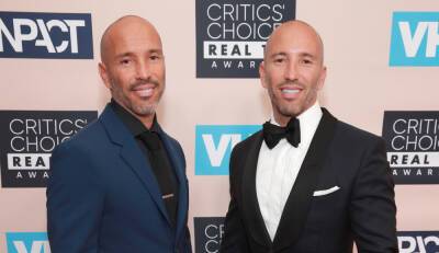 Here's How to Tell Jason & Brett Oppenheim Apart - The 'Selling Sunset' Twins Have a Few Differences! - www.justjared.com