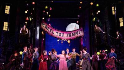 Review: Broadway's 'Funny Girl' a Beanie Feldstein triumph - abcnews.go.com - New York
