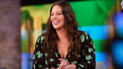 Ashley Graham Shows Her 'New Tummy' With Stretch Marks After Giving Birth to Twins - www.etonline.com
