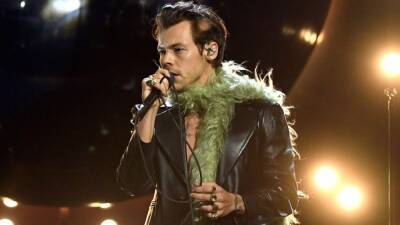 Harry Styles Breaks Two Major Streaming Records With 'As It Was' Track - www.etonline.com
