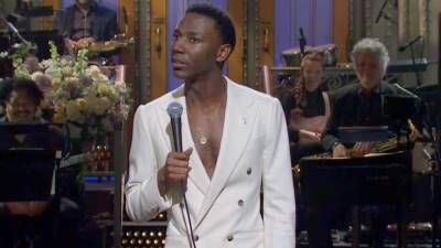 'SNL' Host Jerrod Carmichael Brilliantly Riffs on Will Smith and Chris Rock Oscars Slap & the Aftermath - www.etonline.com - Smith - county Rock