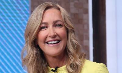 GMA’s Lara Spencer’s son Duff is her double in sweet family photo - fans react - hellomagazine.com