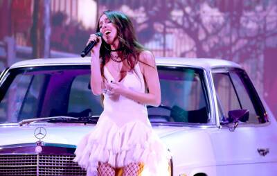 Olivia Rodrigo makes Grammys debut with powerful ‘Drivers License’ performance - www.nme.com - Las Vegas