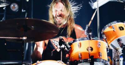 2022 Grammy Awards honour late Foo Fighters drummer Taylor Hawkins with emotional tribute - www.msn.com - USA - Ukraine - county Collin - Colombia