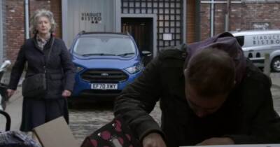 Concern for ITV Coronation Street character as fans share worry amid Evelyn's return - www.manchestereveningnews.co.uk