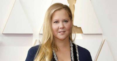 Amy Schumer was banned from making joke about Alec Baldwin shooting during Oscars - www.msn.com - Spain