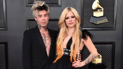 Avril Lavigne’s Engagement Ring Is Shaped Like a Heart—See What Her Fiancé Engraved on It Here - stylecaster.com