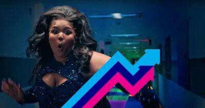 It's About Damn Time Lizzo tops the Official Trending Chart with her new bop - www.officialcharts.com - Britain - USA