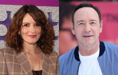 Tina Fey recalls being “hit on” by Kevin Spacey at ‘SNL’ - www.nme.com