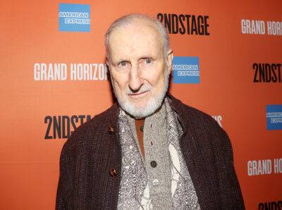 ‘Succession’ Star James Cromwell Superglues His Hand To A Starbucks Countertop During PETA Vegan Milk Upcharge Protest - etcanada.com - Canada - city Manhattan, state New York - New York - Seattle
