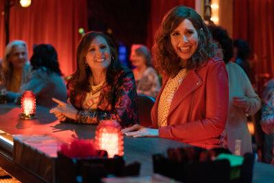 Former ‘SNL’ stars Vanessa Bayer and Molly Shannon shine in ‘I Love That For You’ - nypost.com - Ohio