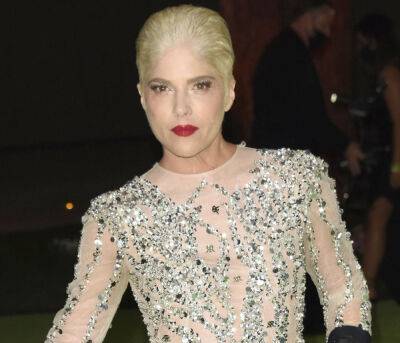 Selma Blair Reveals Drinking At Age 7 & Admits She Would Not Have 'Survived Childhood' Without Alcohol - perezhilton.com - county Blair