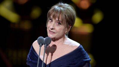 Patti LuPone Drops F-Bomb at ‘Company’ Audience Member for Not Wearing Mask Properly (Video) - thewrap.com