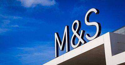 Marks and Spencer's have 'gone too far' with new bread rolls leaving shoppers divided - www.manchestereveningnews.co.uk - Birmingham