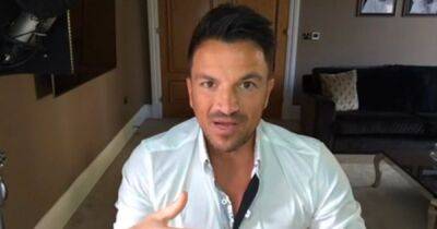 Peter Andre issues emotional message and apologises to wife and children after chipolata 'manhood' comments - www.manchestereveningnews.co.uk - Britain - city Leicester