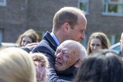 Prince William Embraces Elderly Man In Emotional Moment During Scotland Trip - etcanada.com - Scotland - Manchester