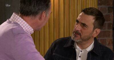 ITV Coronation Street fans disappointed by 'new version' of Peter Barlow after hospital error - www.manchestereveningnews.co.uk