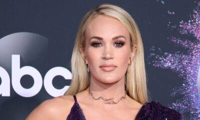 Carrie Underwood shares new photograph to mark bittersweet career news - hellomagazine.com - Las Vegas