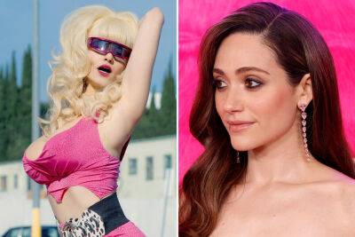 Emmy Rossum’s ‘heavy’ fake ‘Angelyne’ breasts gave her blisters - nypost.com - Los Angeles