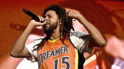 J. Cole Attends Fan's College Graduation After Showing Up to Her High School Ceremony - www.etonline.com - New Jersey